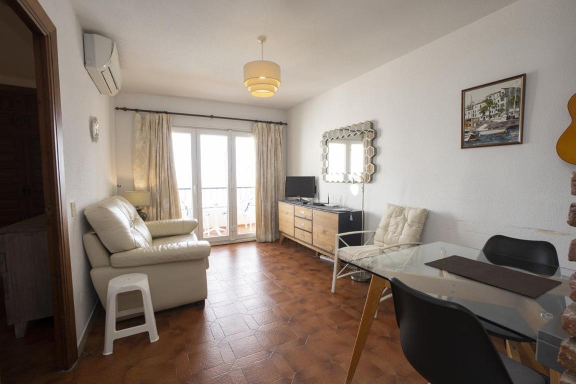 Palmeras 72 Menyber Nerja Εξωτερικό φωτογραφία